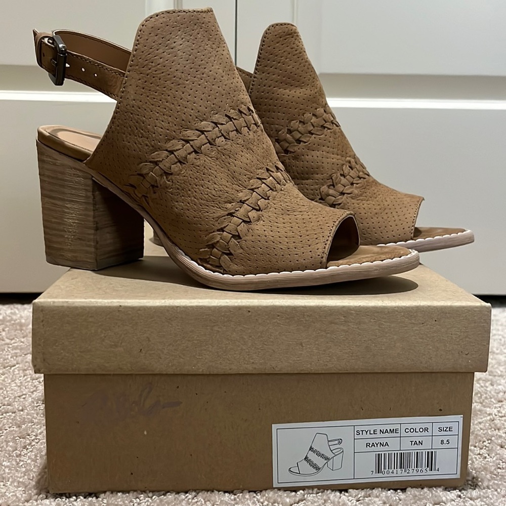 Rebels Suede Sandals - Size 8.5